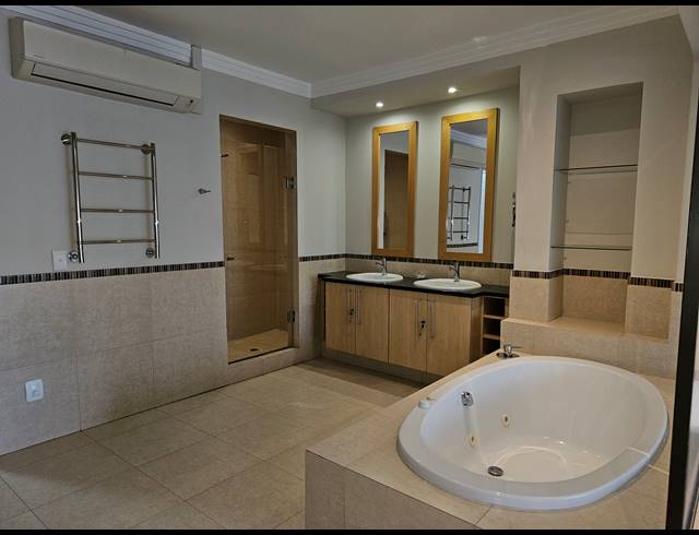 3 BEDROOM APARTMENT FOR SALE IN BEDFORD PARK